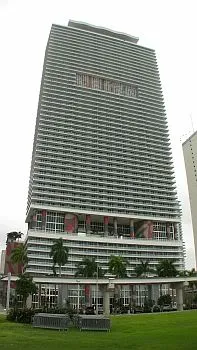 A Picture & Video Tour of 50 Biscayne in Downtown Miami Image