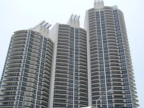 2 Bedroom/2 Bath Bank-Owned Foreclosure at Murano Grande in South Beach Image