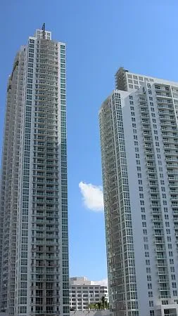 Plaza on Brickell – 1 Bedroom/1 Bath – $282,000 Image