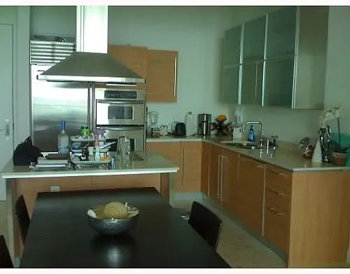 Emerald at Brickell 2 Bedroom Tower Suite Short-Sale – $499,000 Image