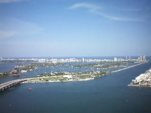 900 Biscayne Bay Penthouse Condo – $1.9M Image