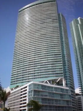 Marina Blue Unit 5108 Closes for $431 Per Square Foot Image