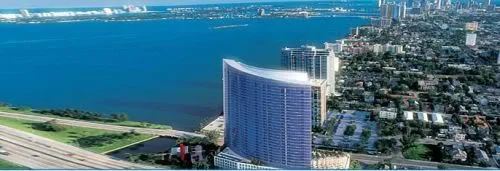 Blue Condominium 2 Bedroom Sells For $190K Image