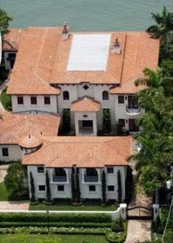 Ricky Martin Sells Miami Beach Home; Jay-Z and Beyonce Possible Buyers Image