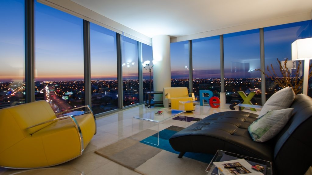 Just Listed: Furnished 2 Bed/2.5 Bath at Blue Condo with Picturesque Sunset Views – $2,900/mo Image