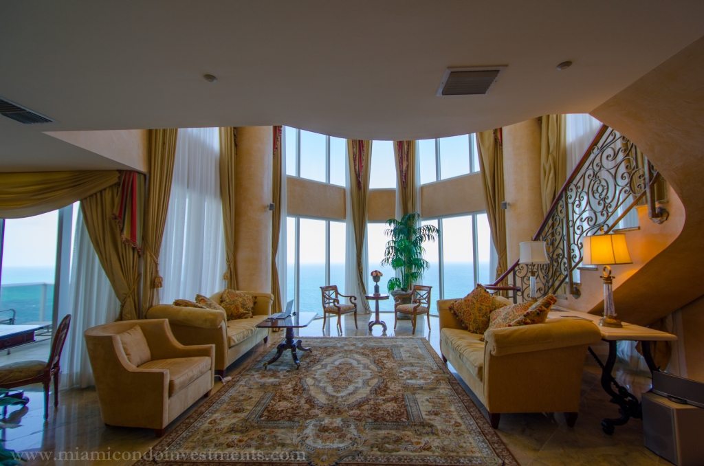 Bi-Level Oceanfront Penthouse with His & Hers Rooftop Terraces in Sunny Isles Beach Image