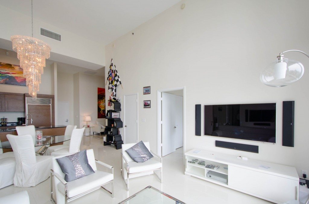 Fully Furnished 2 Bedroom + Den with 16-foot Ceilings at Icon Brickell II – $5,400/mo Image
