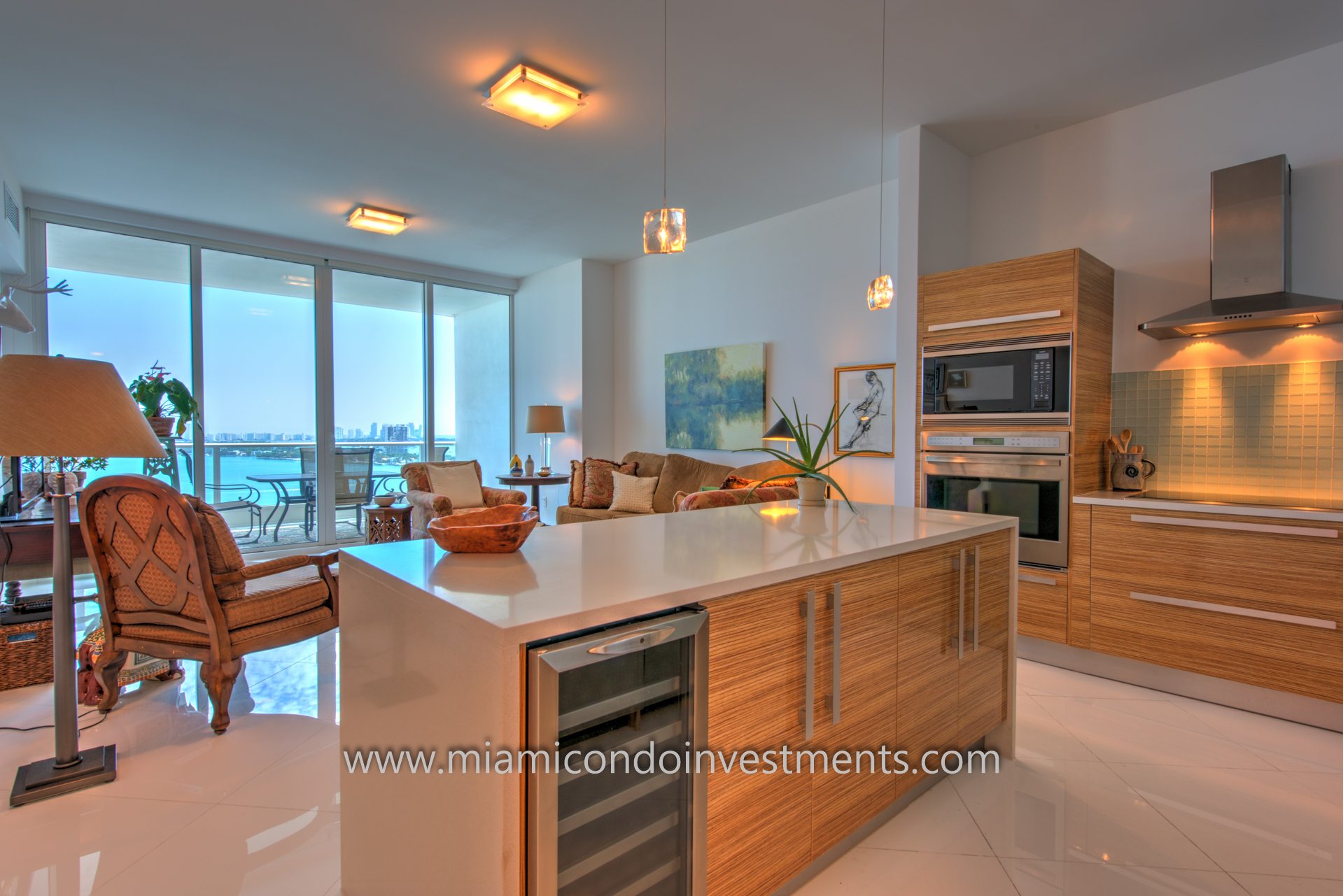 Just Listed – Stunning 2 Bed/2 Bath Condo at Paramount Bay w/ Storage Room Included Image