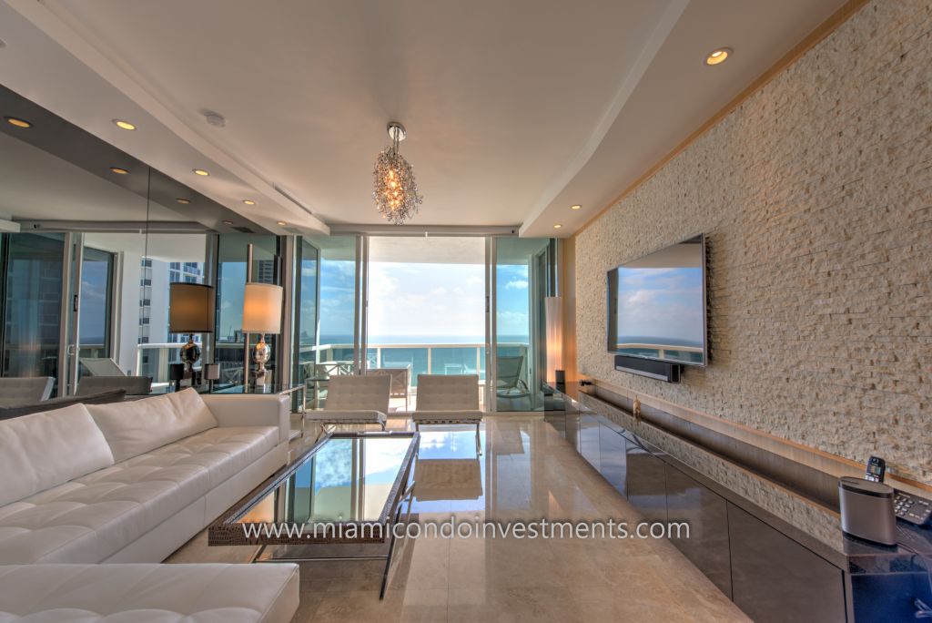 Fully Furnished 3 Bedroom Condo at Trump Palace in Sunny Isles Beach – $2.495M Image