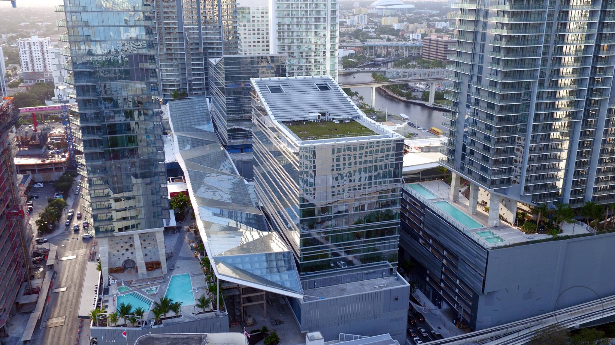 Brickell City Centre’s R&R Towers Hit $180 in Sales, With Rise Opening This Summer Image