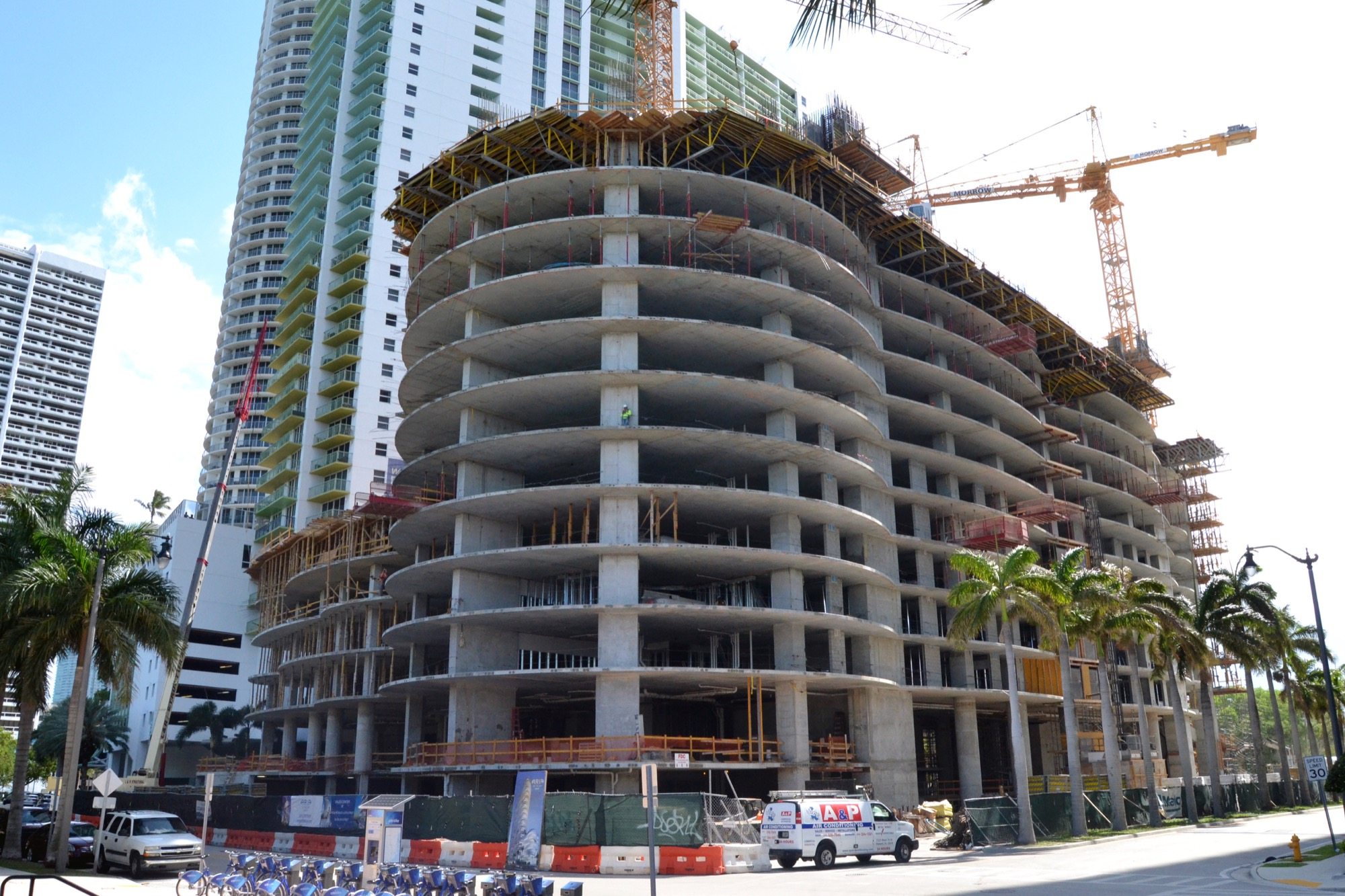 Aria on the Bay Construction Reaches 11th Floor Pedestal, is Apparently 70% Sold Image