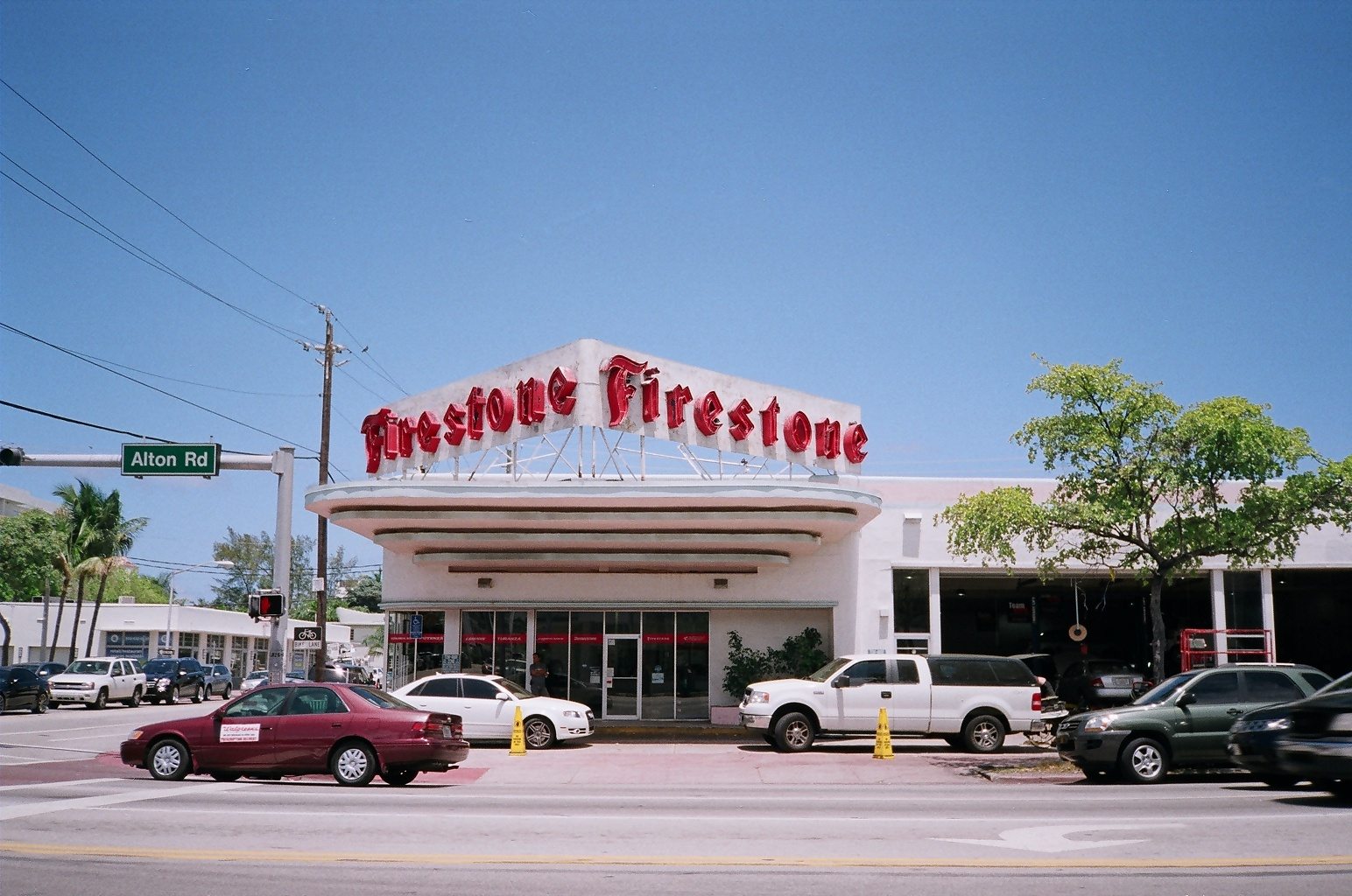 South Beach’s Deco Firestone Station Becoming 24-Hour Diner Image