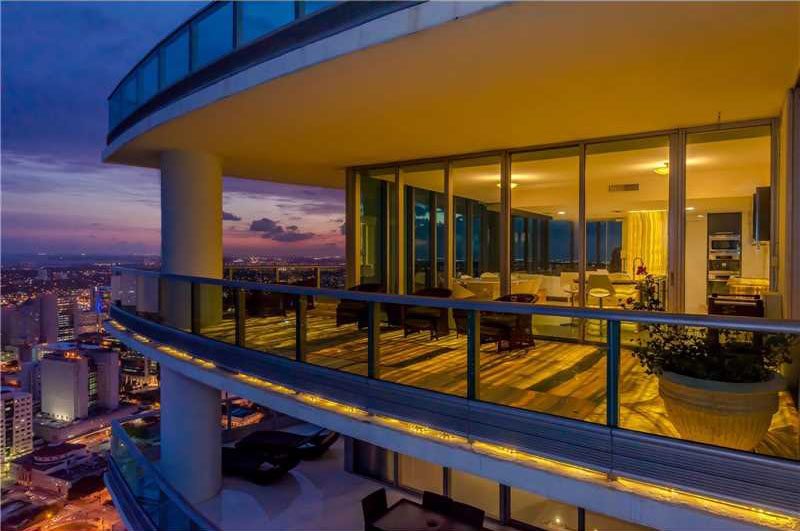 5 Most Expensive Rentals In The Downtown Miami Area Image