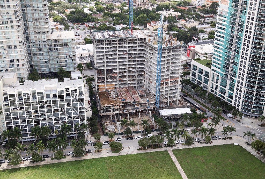 Hyde Midtown Tears Down Their Sales Office Image