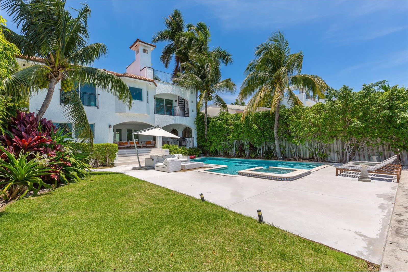 DEAL ALERT: Lovely Venetian Islands Waterfront Home Has $2M Reduction Image
