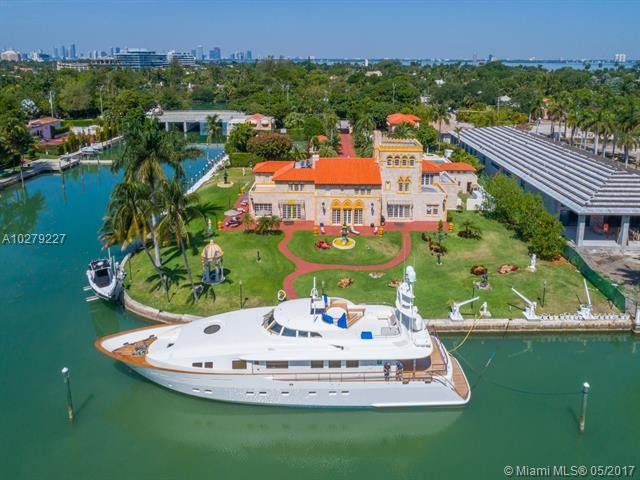 Rockstar Energy Drink Founder Purchased Two Waterfront Properties for $35 Million Image